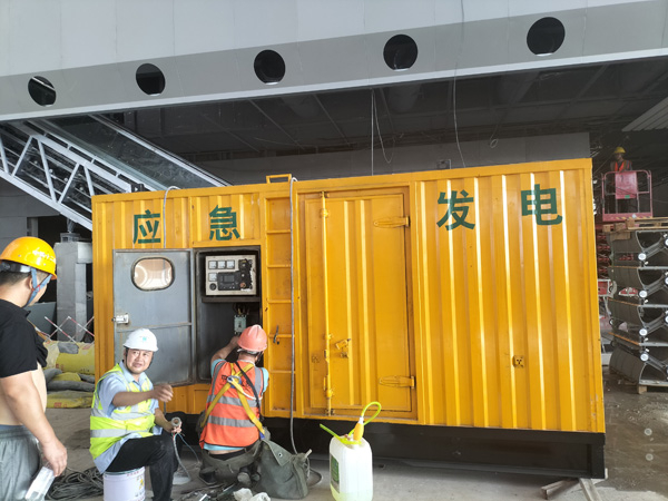 石泉怎样判断空气滤清器是否需要更换？
